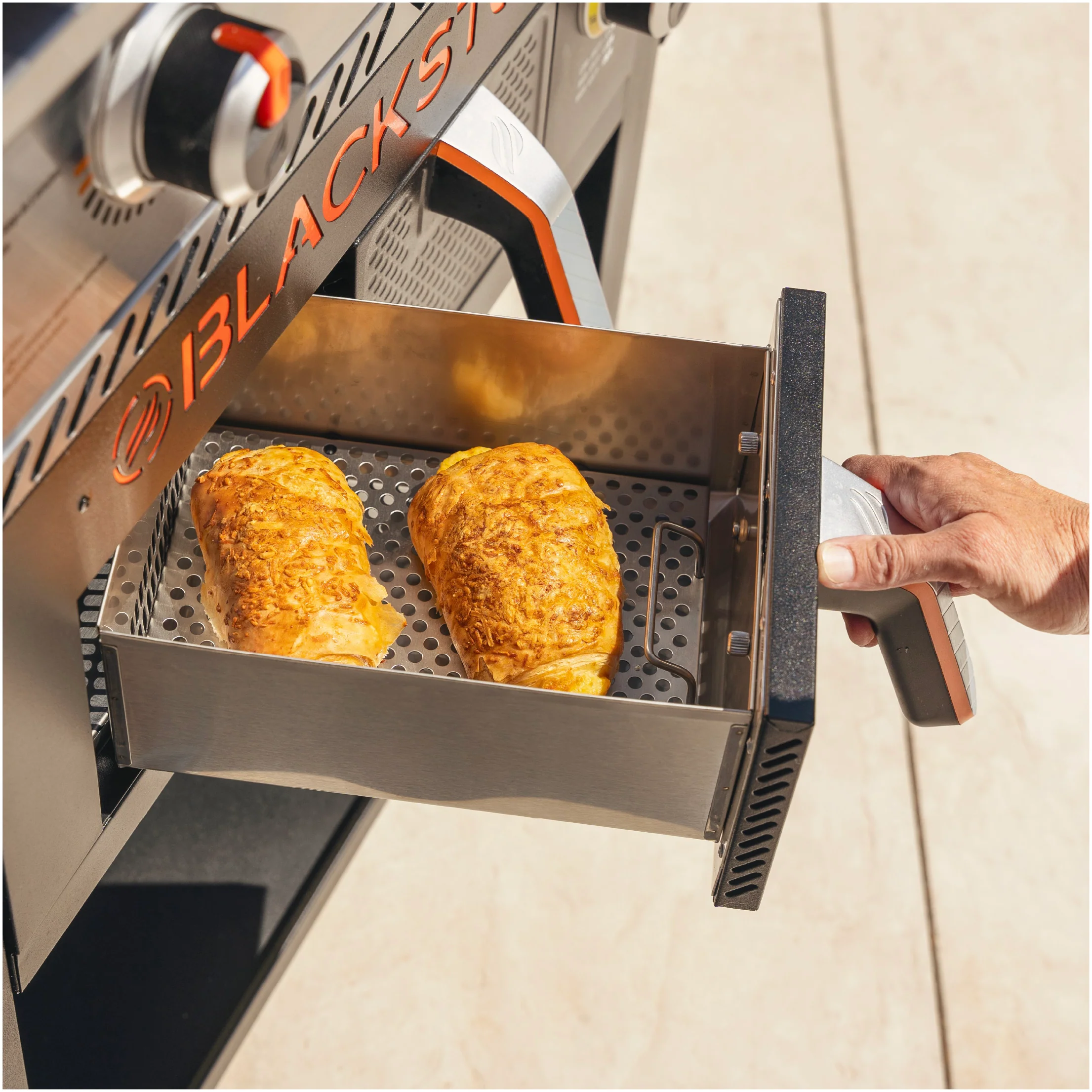 28" Griddle and Air Fryer Combo - Image 5