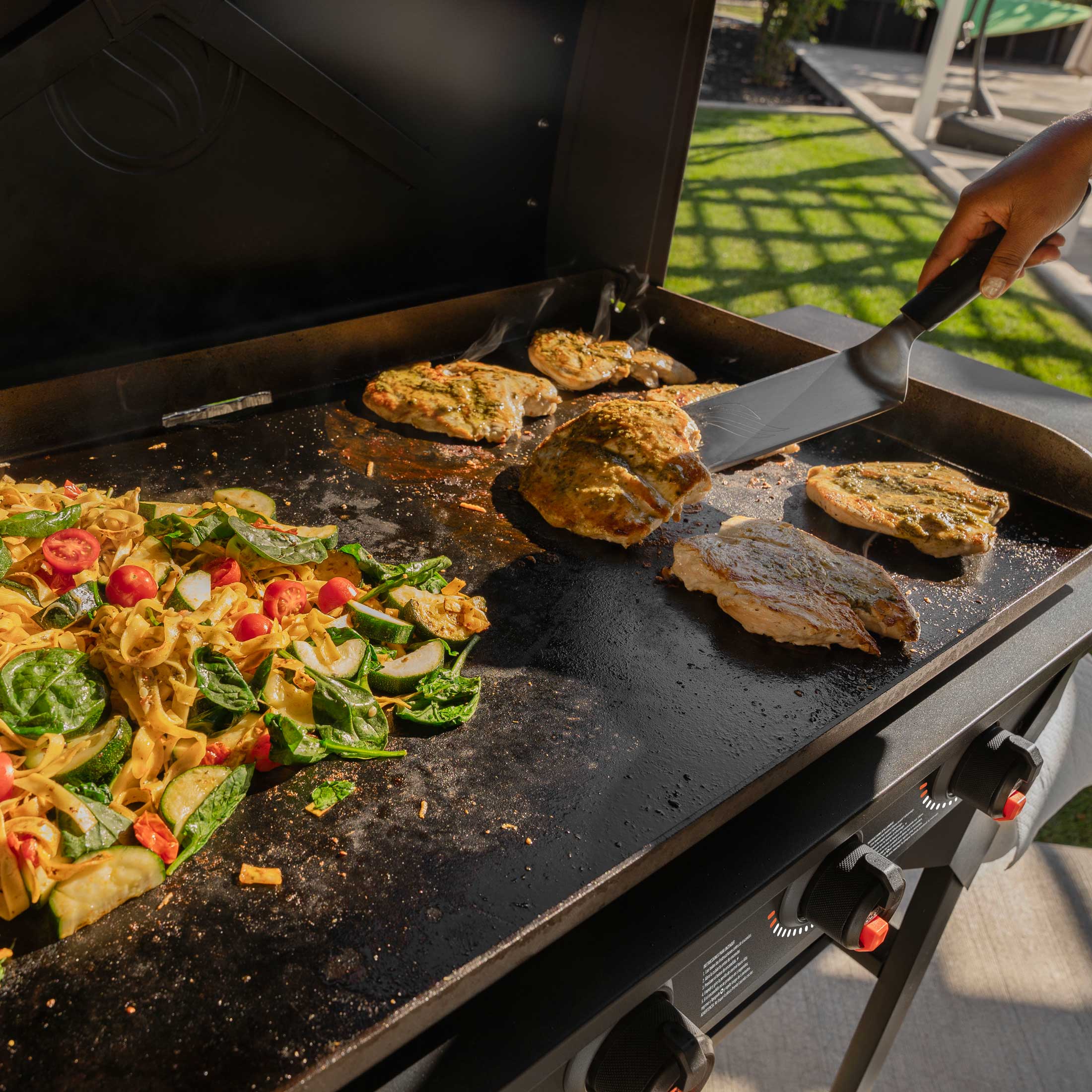36" Iron Forged Griddle with Hood - Image 11